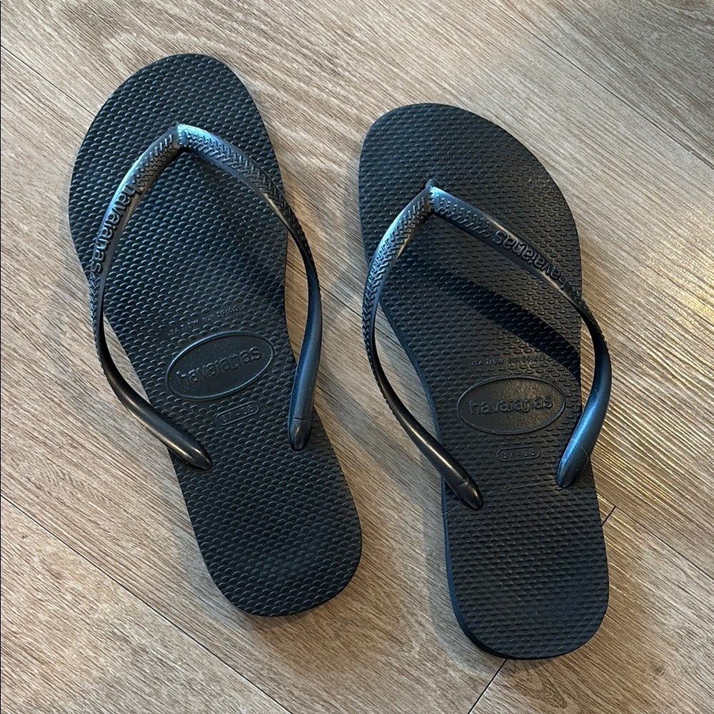 Havaianas Women's Black Flip Flops